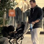 Ξανά μαζί σε σπάνια εμφάνιση αγαπημένη Ελληνίδα παρουσιάστρια με τον σύζυγό της και τον 1,5 έτους γιο τους