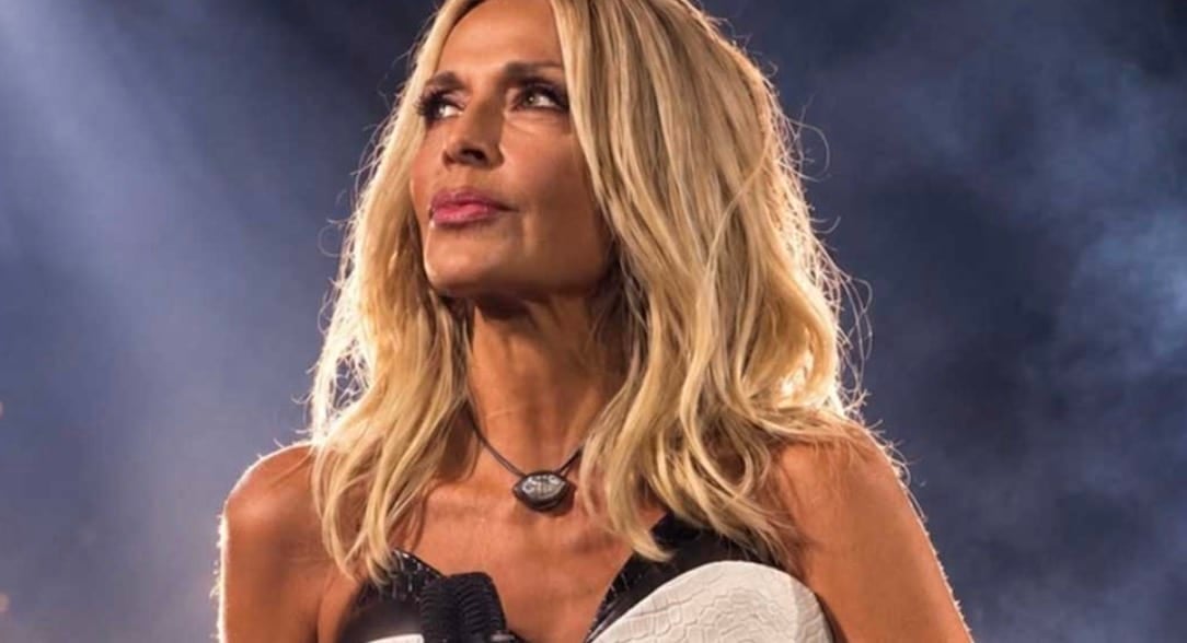 Η Άννα Βίσση απαντά στον Νίκο Καρβέλα: «Απαίτησε 1,5 εκατ. ευρώ λίγο πριν την συναυλία - Θα πάμε κόντρα και όπου βγει»